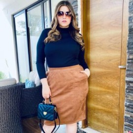 Falda midi de gamuza talla extras, 7032