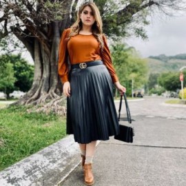 Falda Plisada de vinipiel, modelo F-ELY- 2711