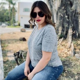 Blusa con perlas (talla extra), modelo 3022-C (Gris)