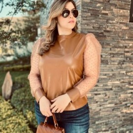 Blusa de Vinipiel Manga Bombacha de Mesh 003