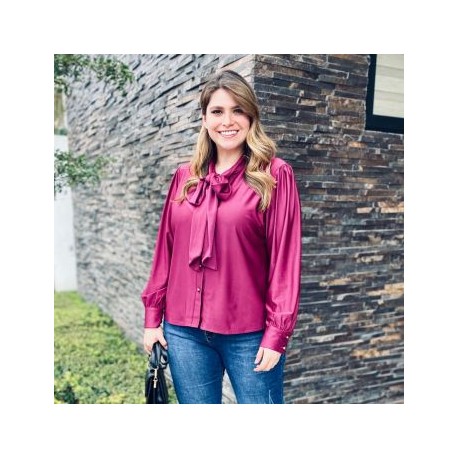 Blusa Satinada Con Moño, Modelo 5030