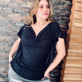 Blusa con olanes laterales BL 1734
