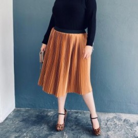 Falda plisada de satín Tallas Extras, 2122 (Ocre)