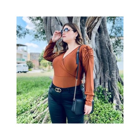 Blusa formal de satin Tallas Extras, 1789 (Tabaco)
