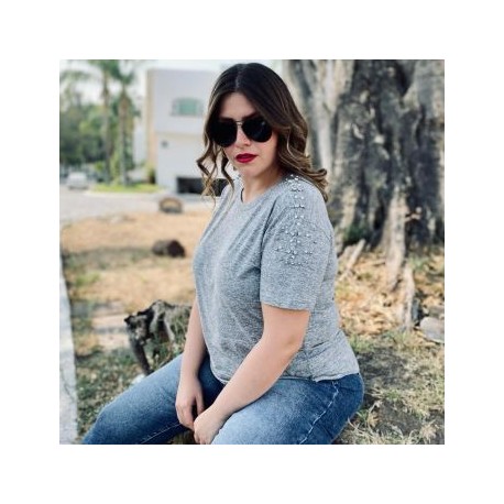 Blusa con perlas (talla extra), modelo 3022-C (Gris)