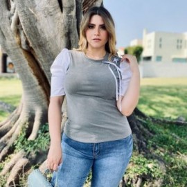 Blusa con manga de popelina talla extra, modelo 3437 (Gris)