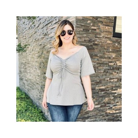 Blusa de talla extra escote ajustable, modelo BL 1711 (gris)