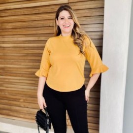 Blusa formal en talla extra, modelo 012 (mostaza)