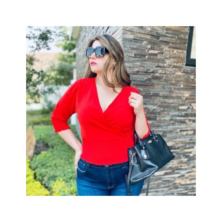 Blusa con escote y pretina BL-ST- 046