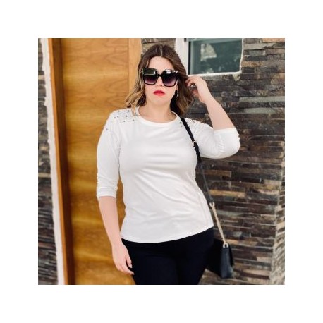 Blusa con perlas en hombros, modelo 3743-C