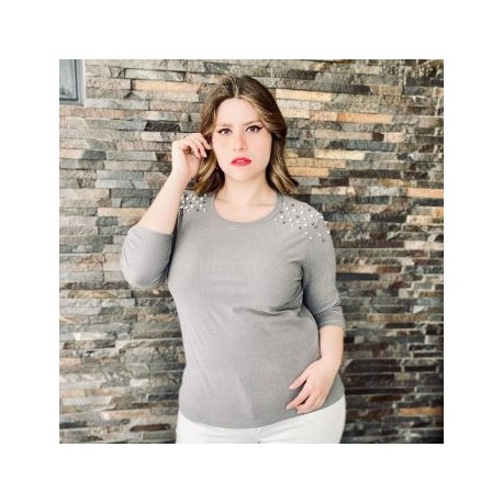 Blusa con perlas en hombros, modelo 3743-C